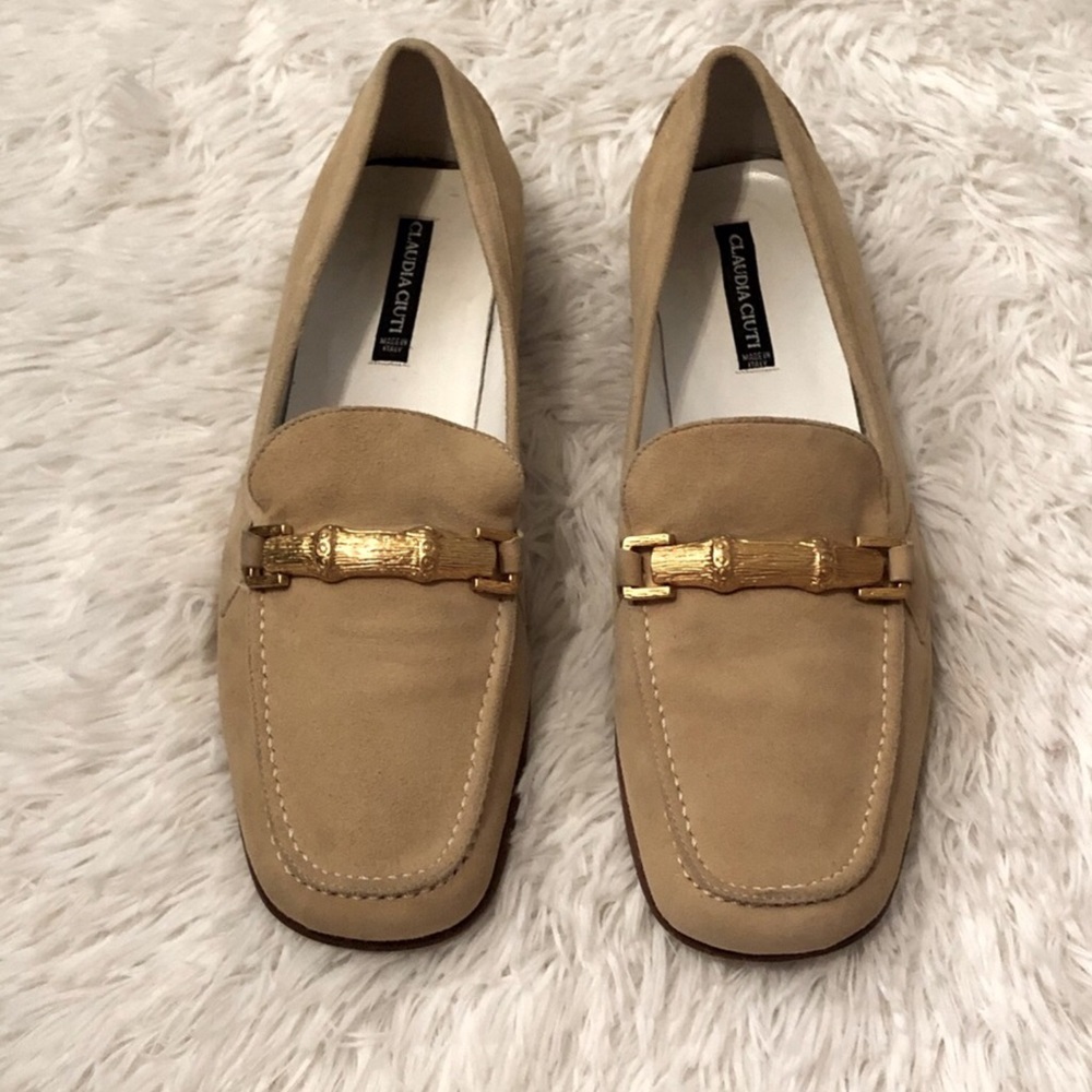 Sz 8 Claudia Ciuti Suede Flats New Cream Color